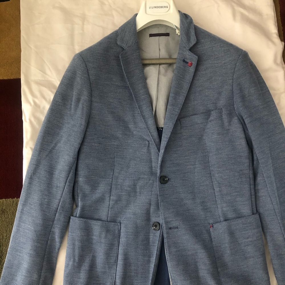 Zara Man Blazer. Perfect for summer occasion. Blue